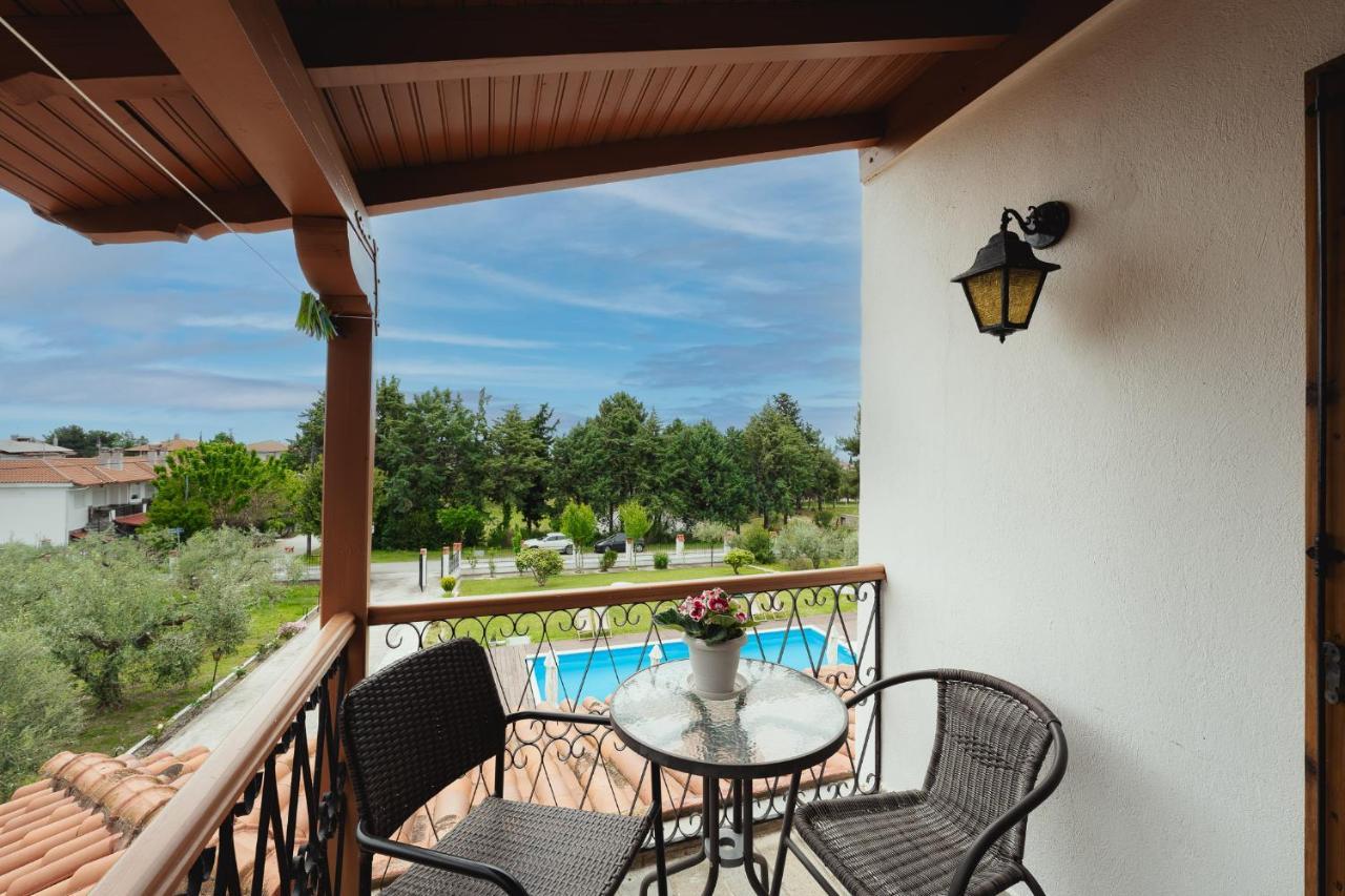 Kalisun Pool House By Georgalas Nea Kallikrateia Zewnętrze zdjęcie